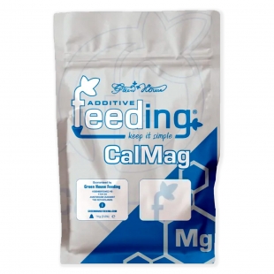 Green House Powder Feeding CalMag 1 ��